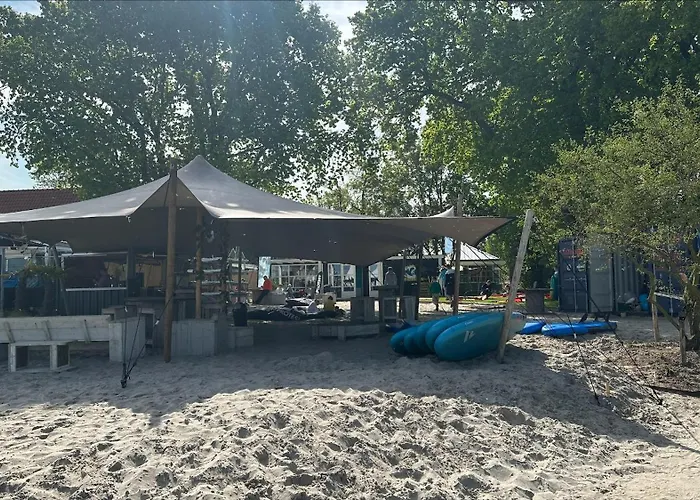 Bad Hoophuizen L-cube 6 Nr Eik 19 *