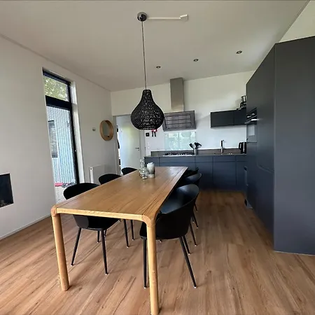Bad Hoophuizen L-cube 6 Nr Eik 19 Feriehus *